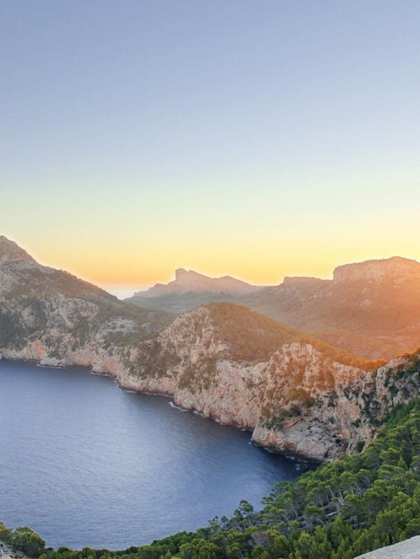 Mallorca hiking challenge women
