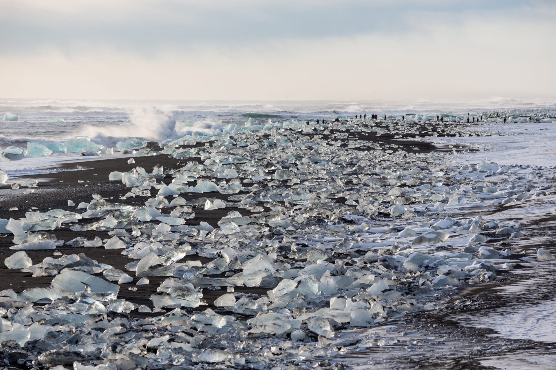 Glacier lagoon ice
