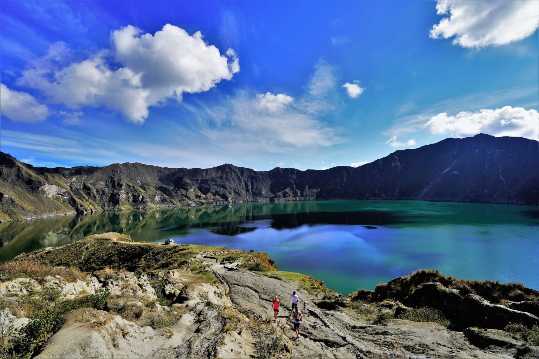 Quilotoa crater center