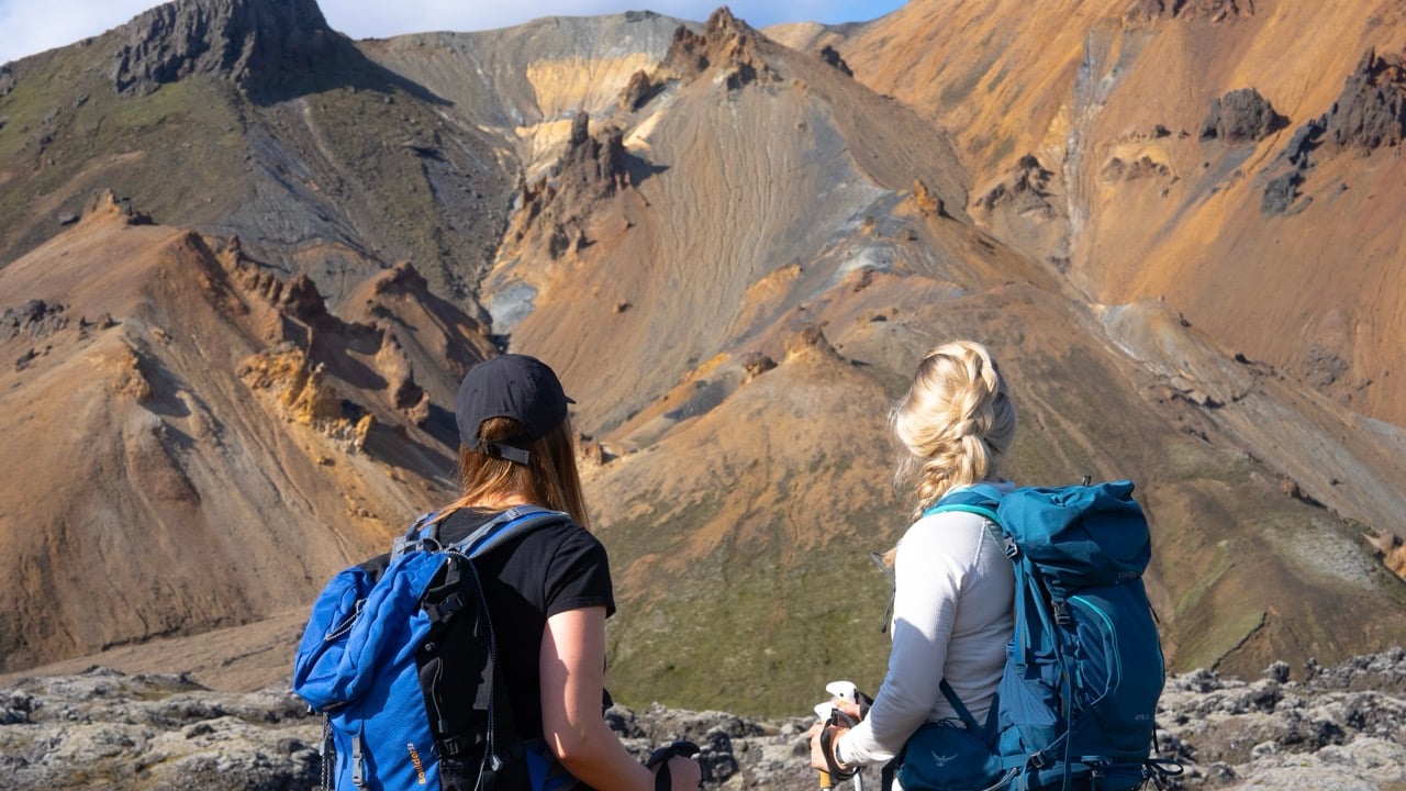 Two hikers in Landmannalaugar