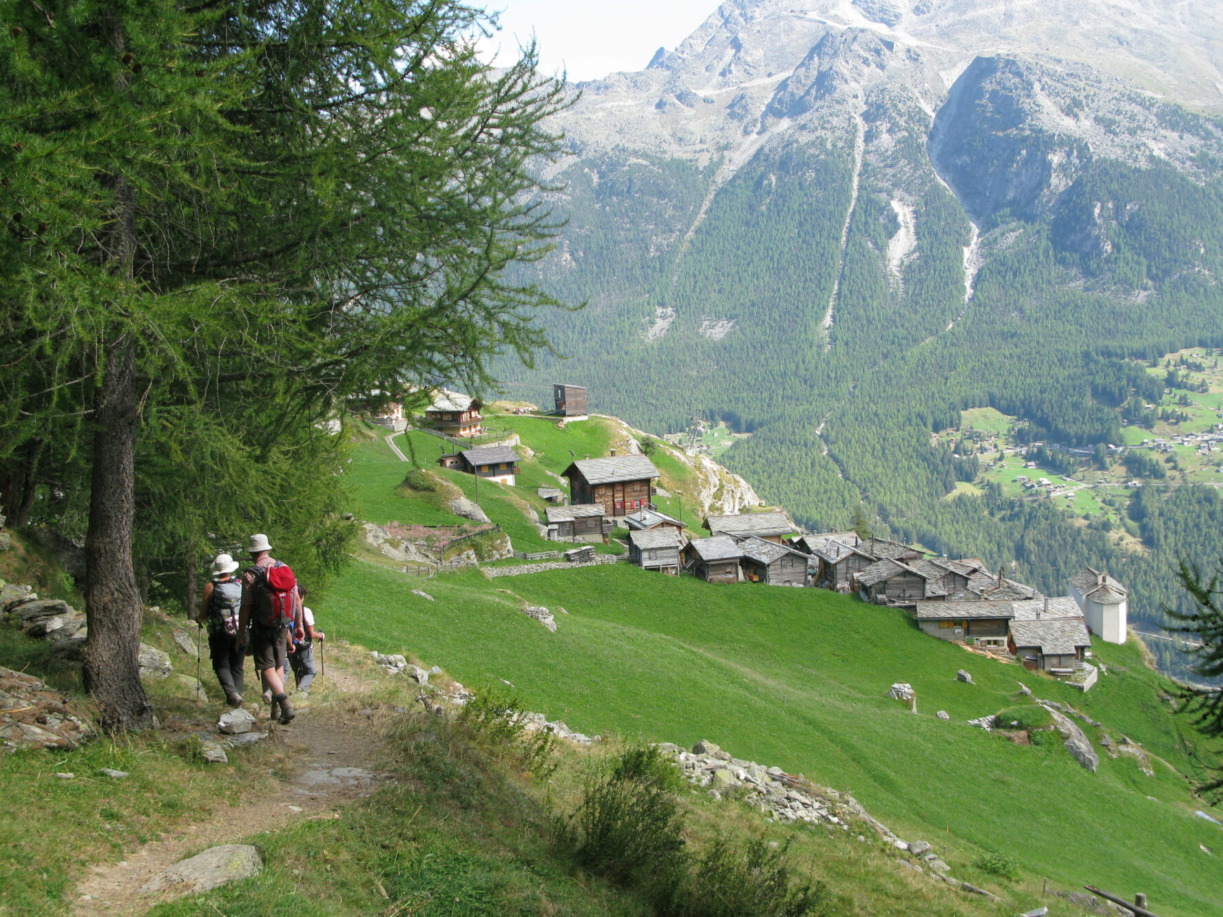 Arolla Zermatt hikers