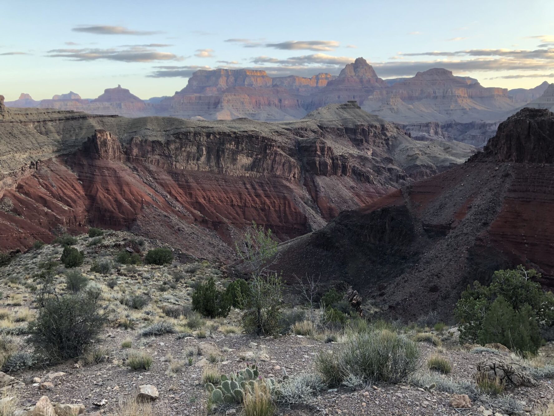 Red hues in Grand Canyon