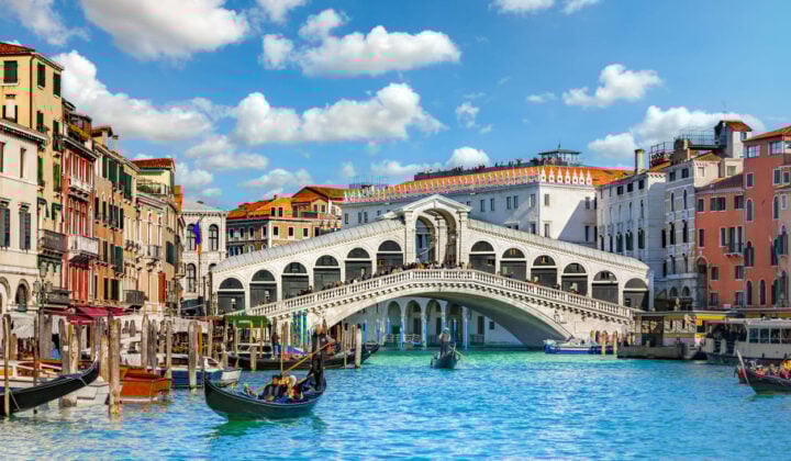 Rialto bridge in Venice