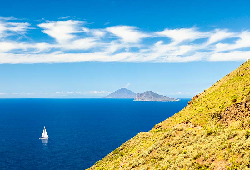 Sailing Italy Aeolian islands