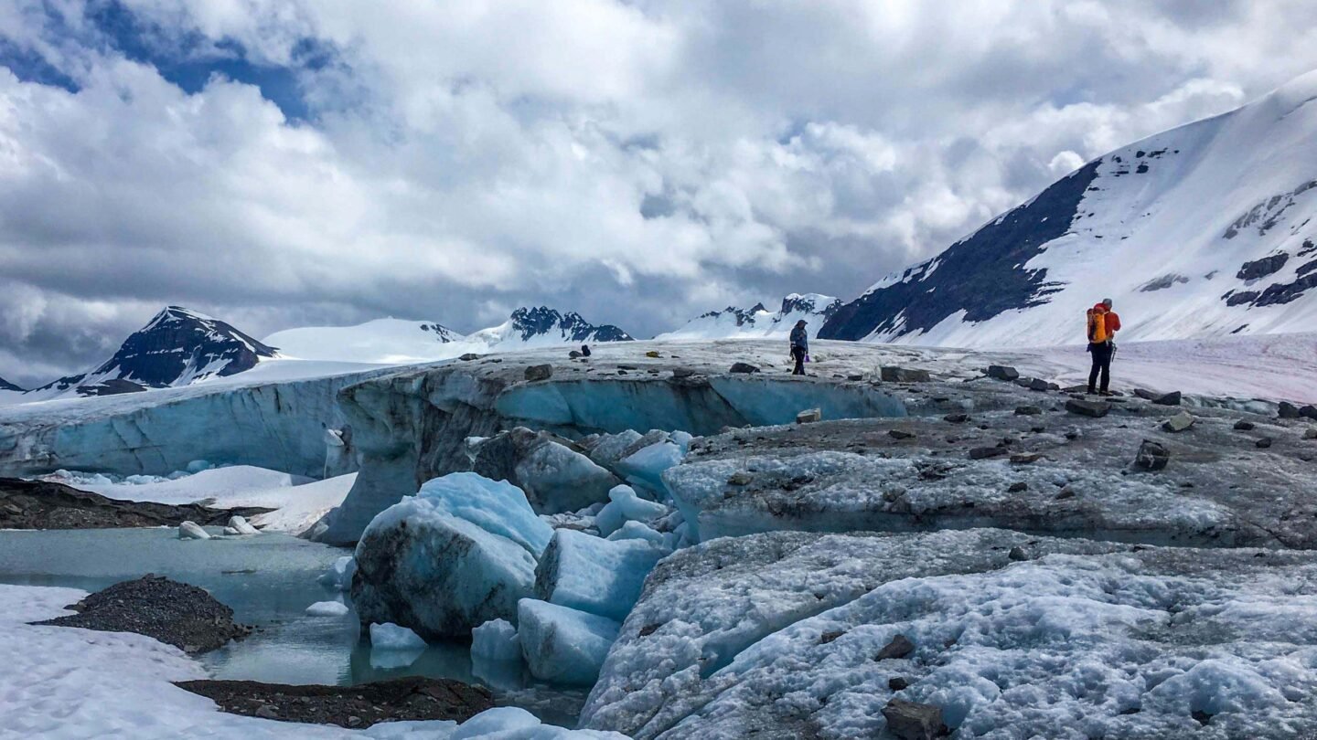 Garibaldi Neve hikers
