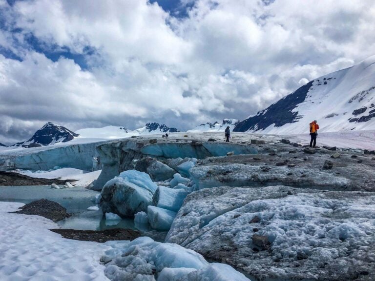 Garibaldi Neve hikers