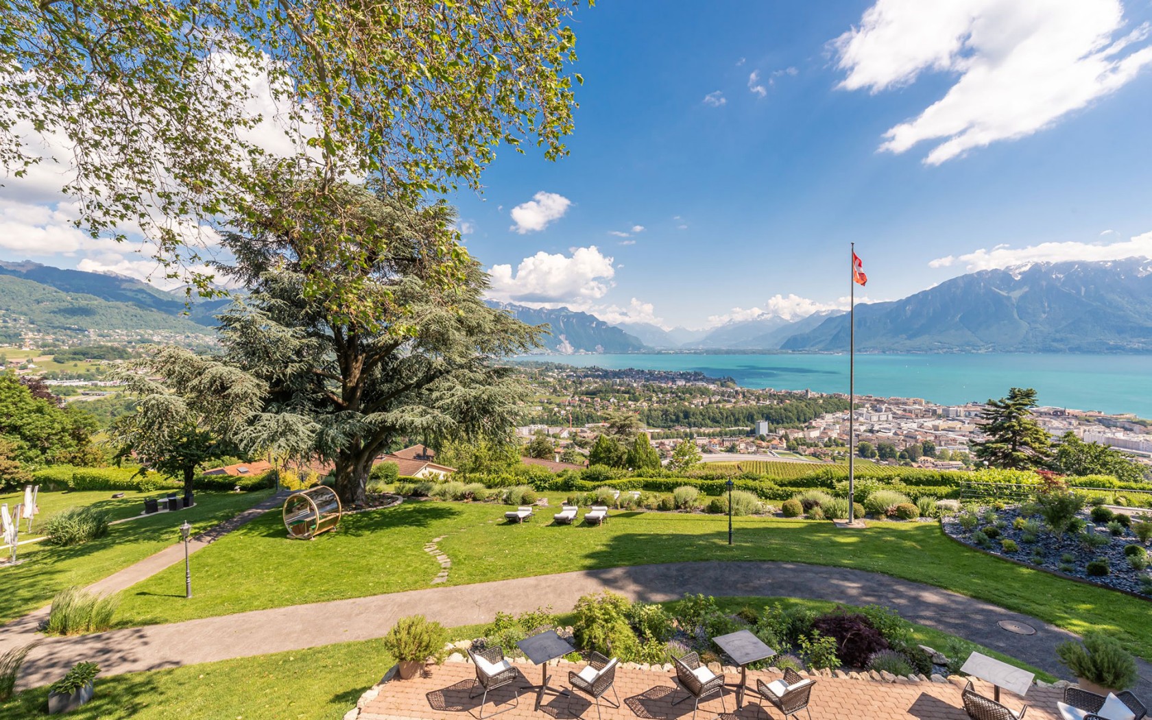 Leman hotel lake view