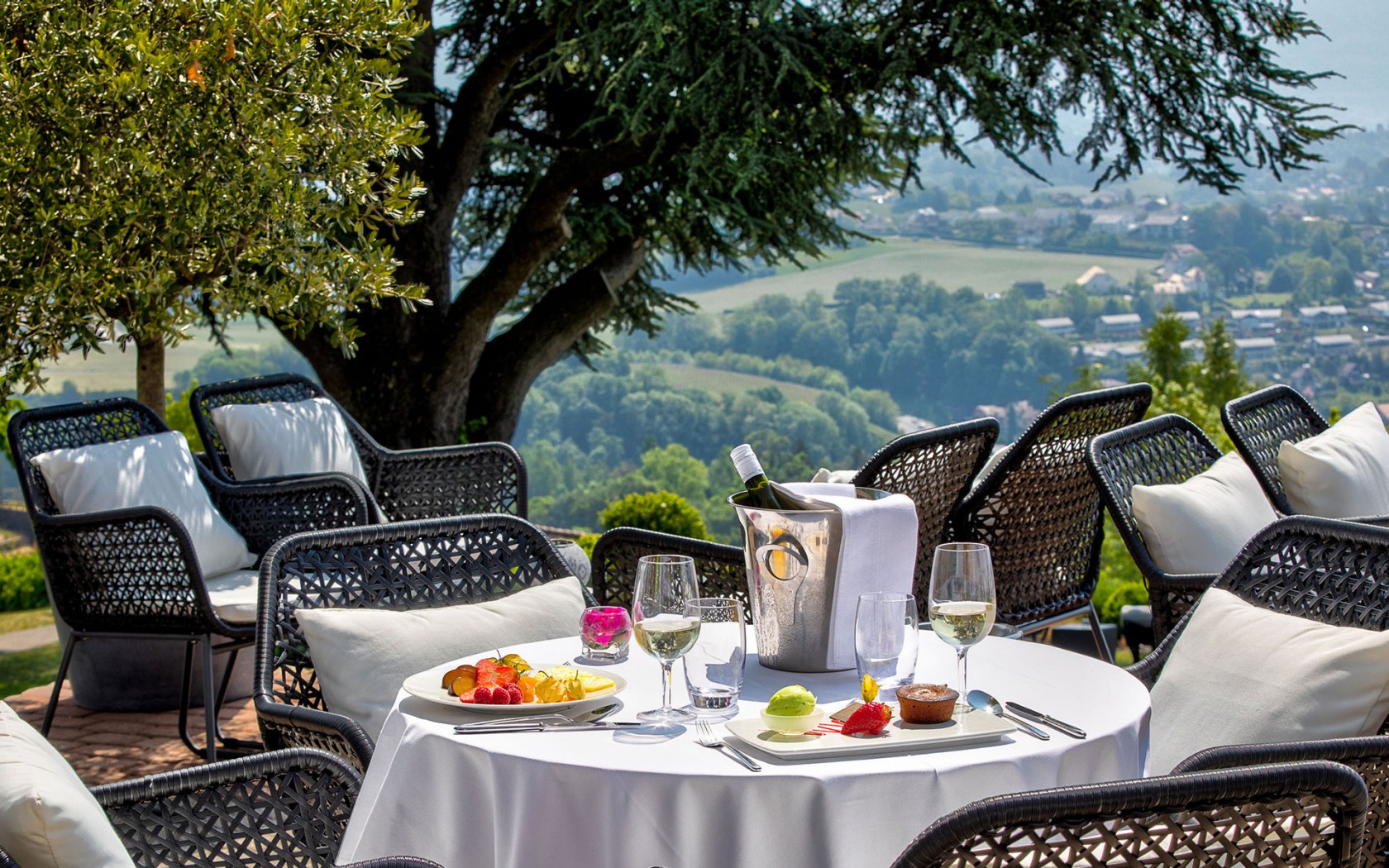 Leman hotel view