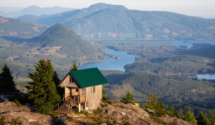 Tinhat hut cabin