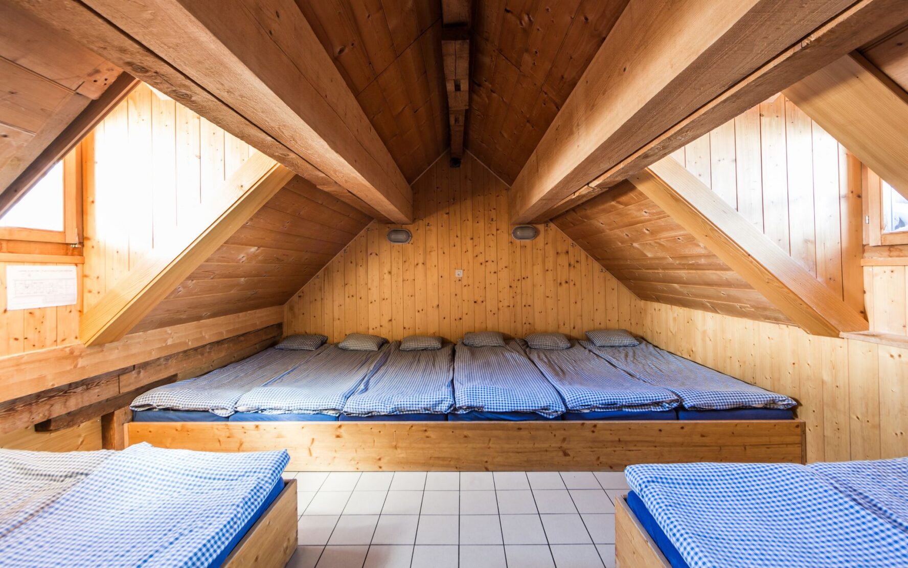 Cabane Mont Fort room