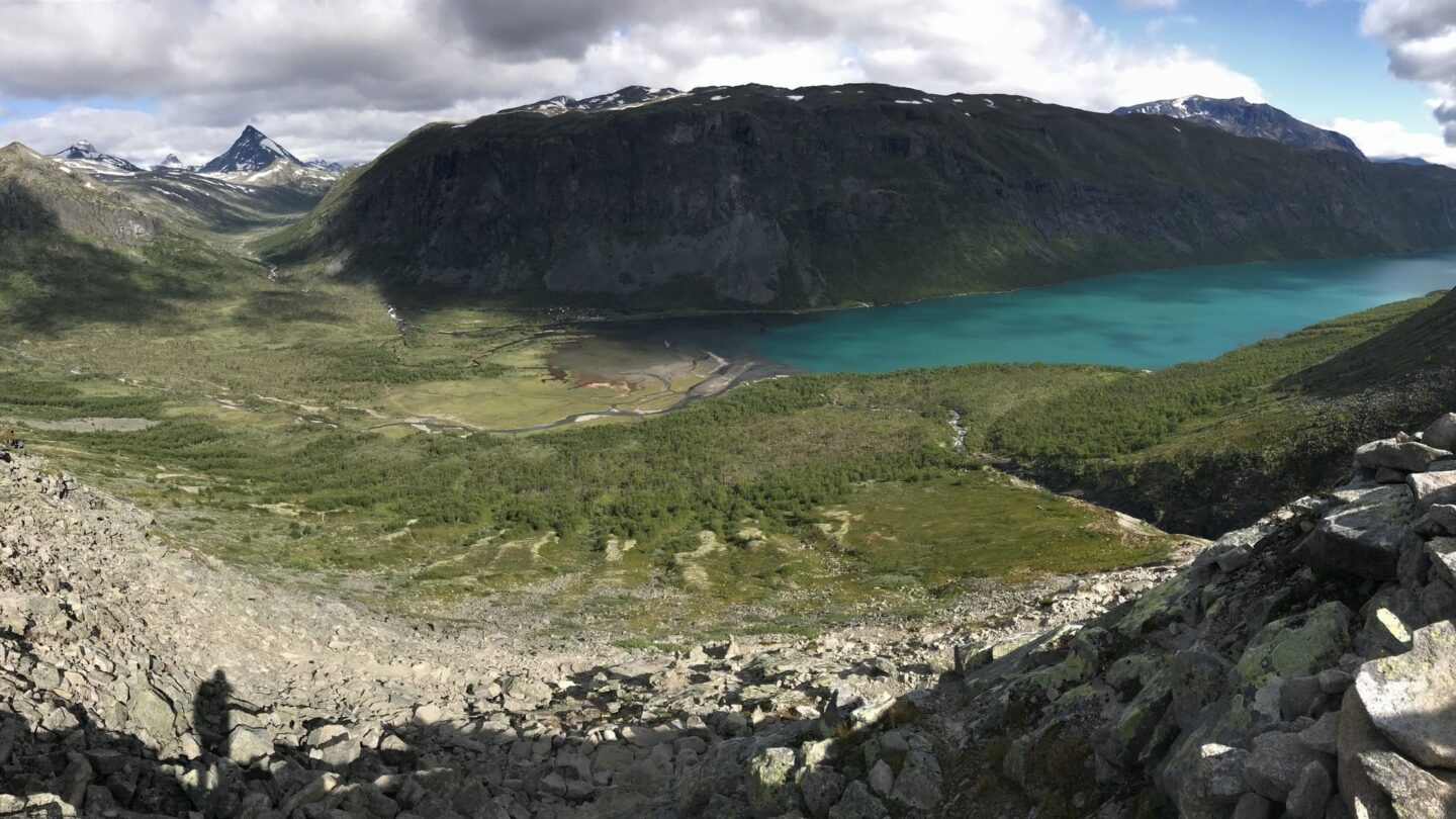 Looking down Gjendebu lodge