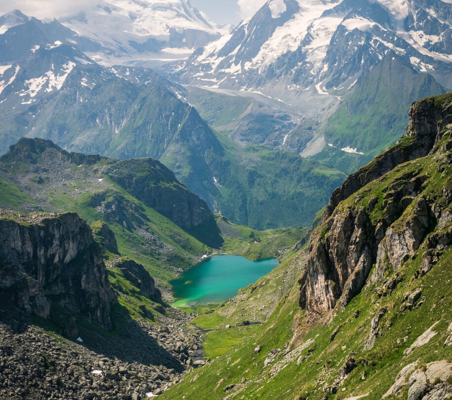 Stunning Lac de Louvie