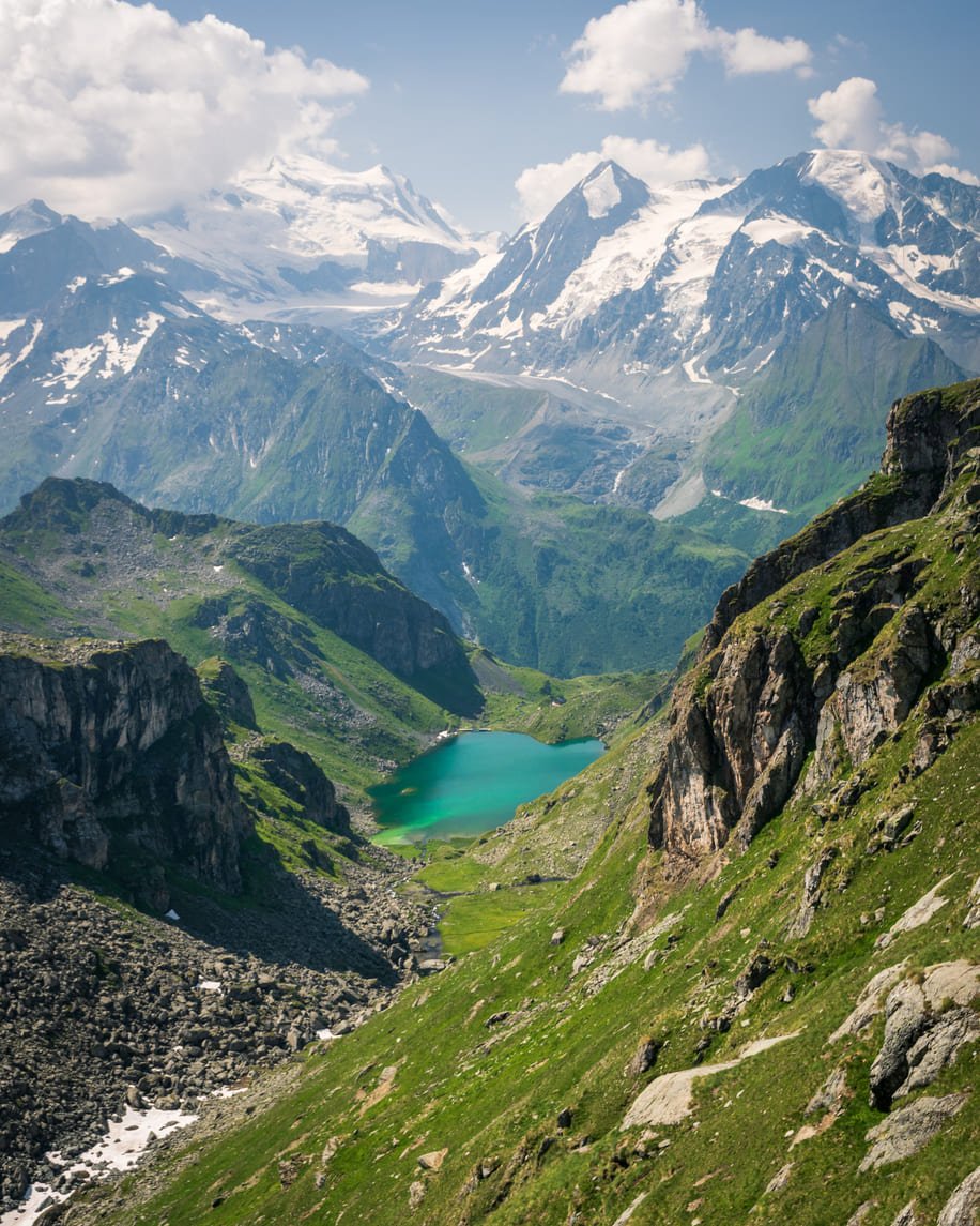 Stunning Lac de Louvie