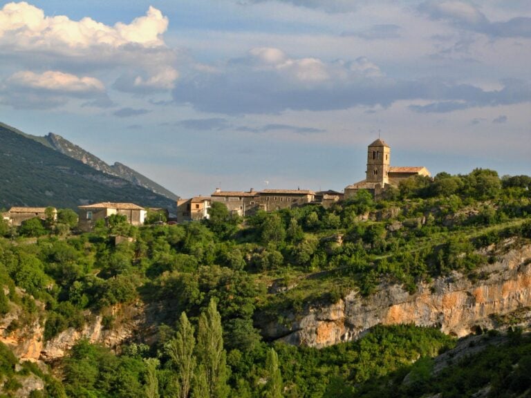 Stunning Rodellar