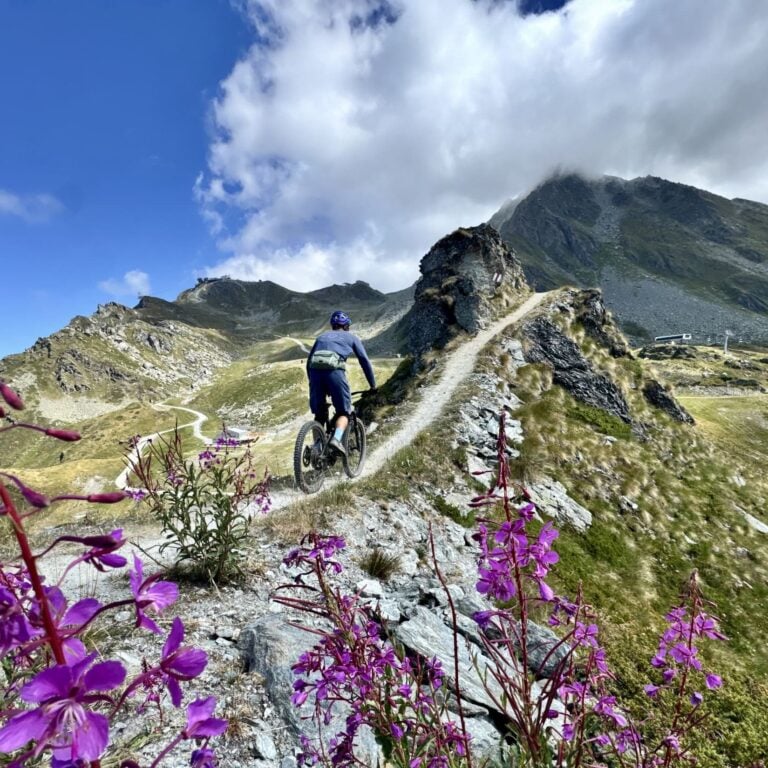 sunmmertime in mont blanc hike