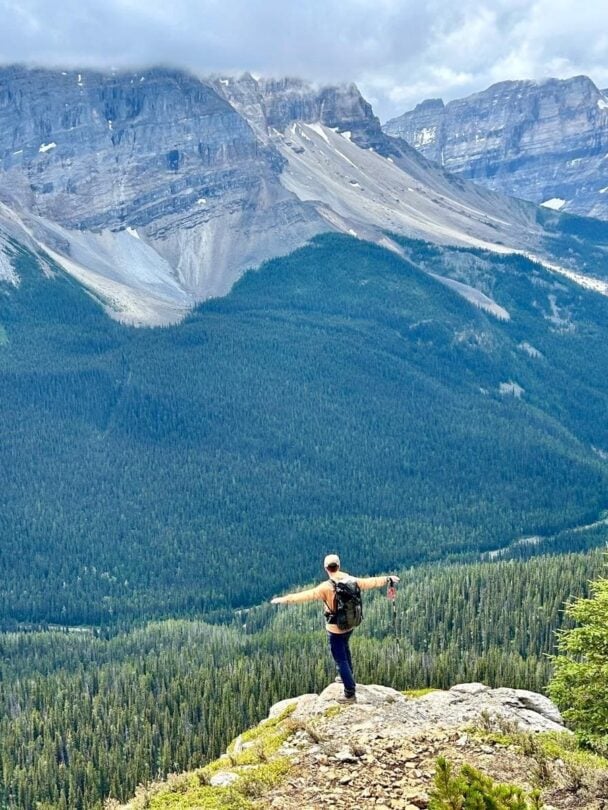 wilderness canada hiking