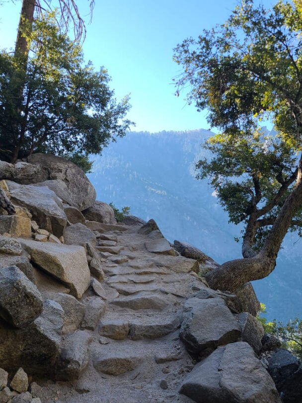 Yosemite Falls guided hike