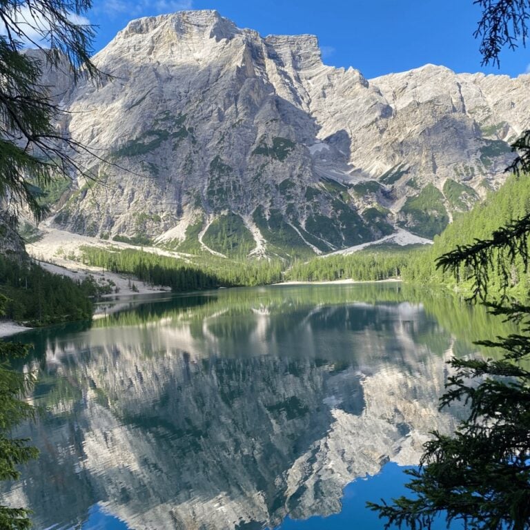 lago di braies lake