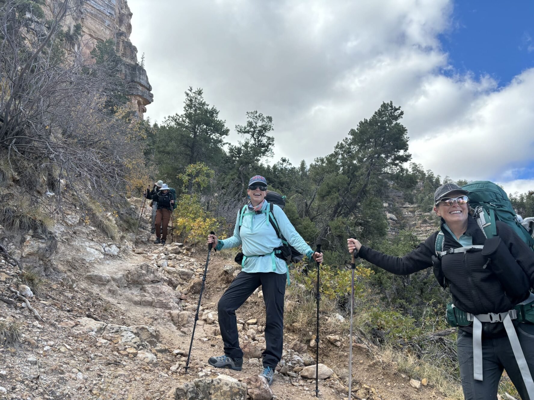 happy hikers grand canyon