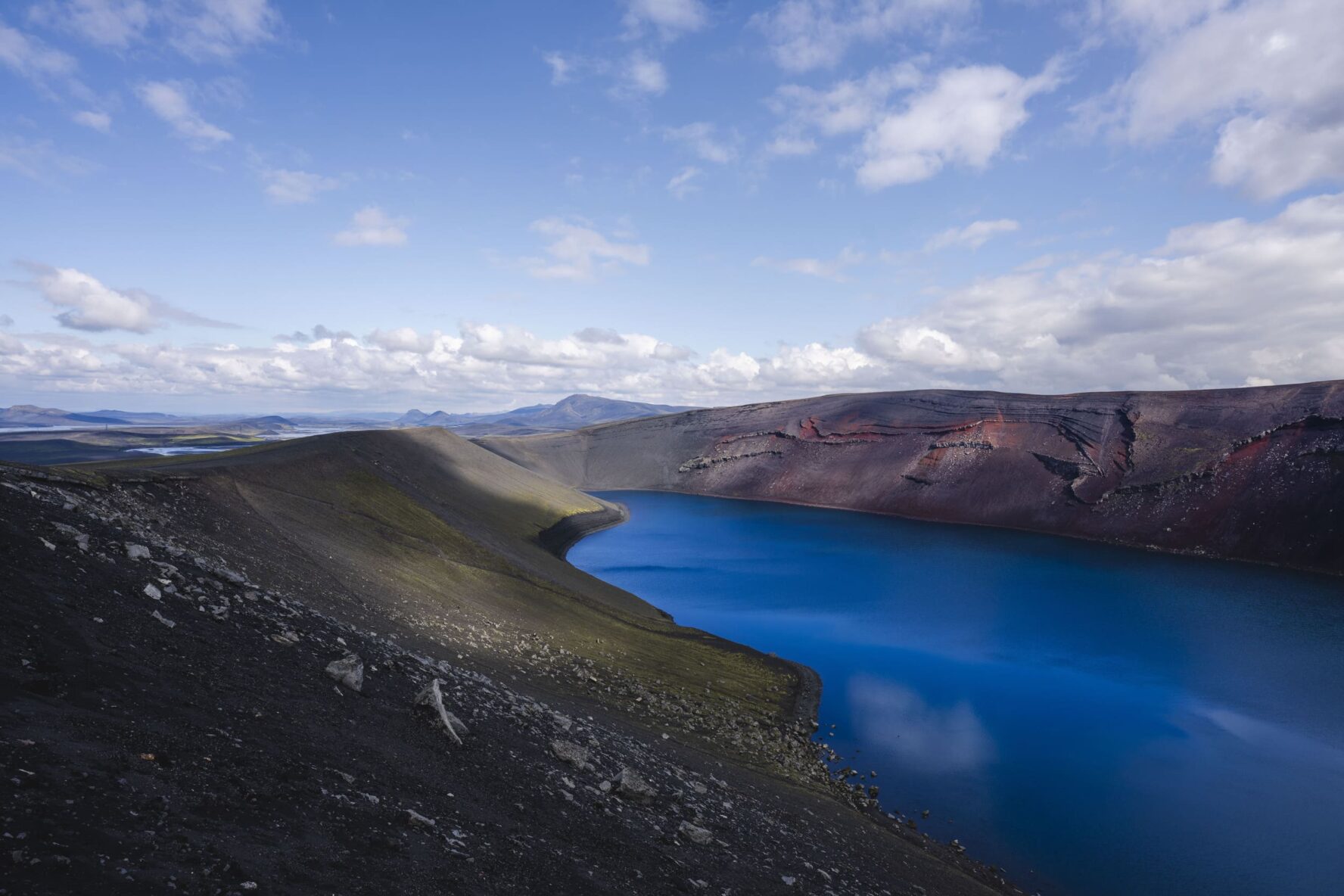 lake landmannalaugar