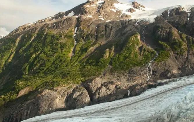 Alaskan mountain wilderness
