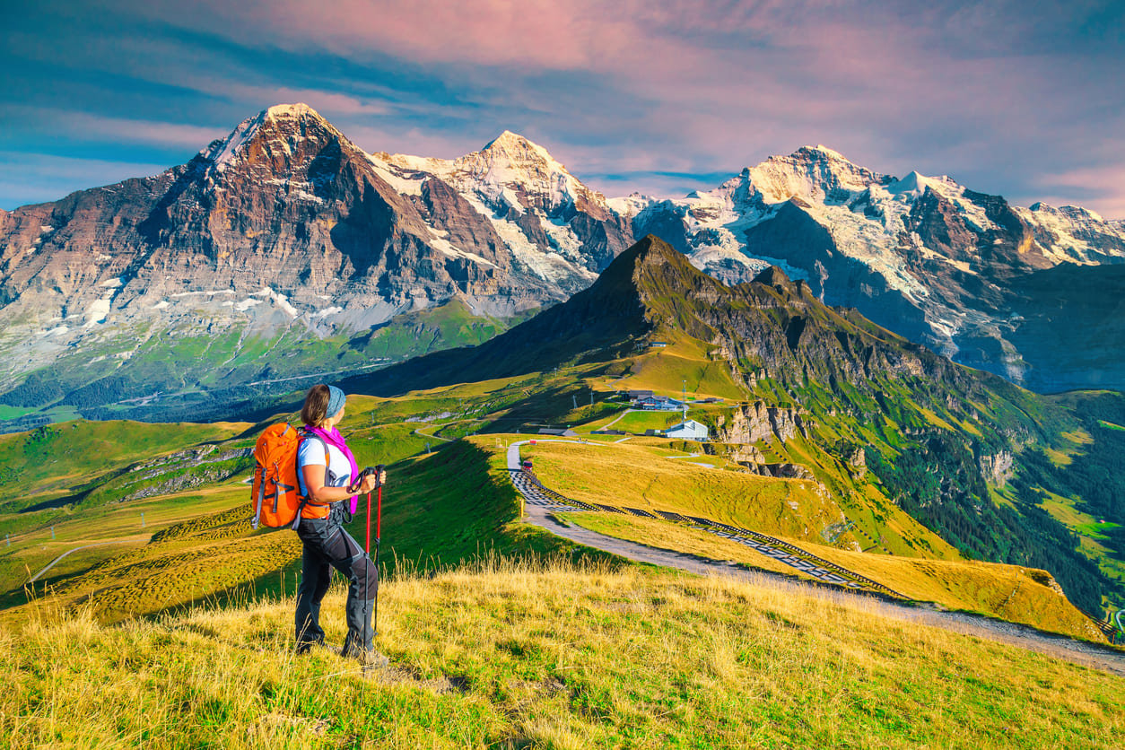 Bernese Oberland hiking tour