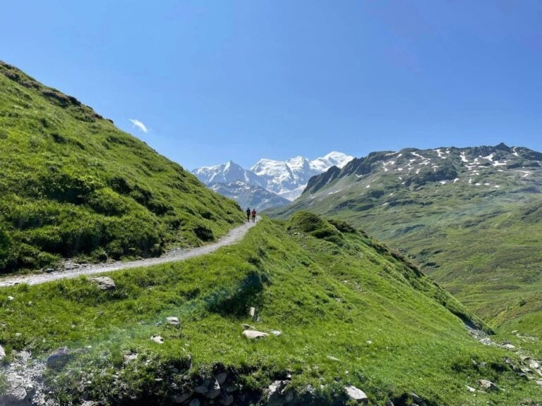 Mountain path runners