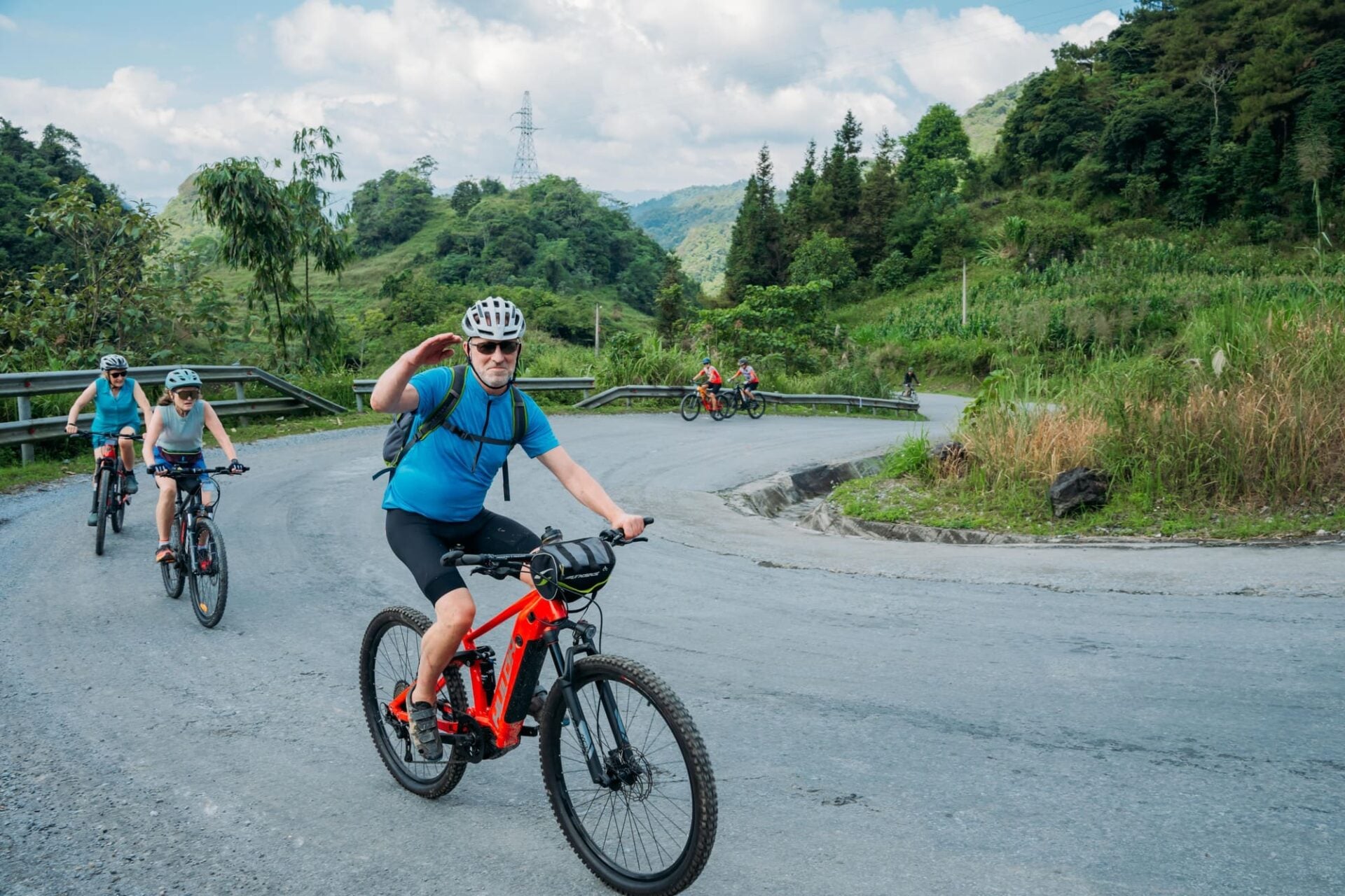 Northern Vietnam cycling tour