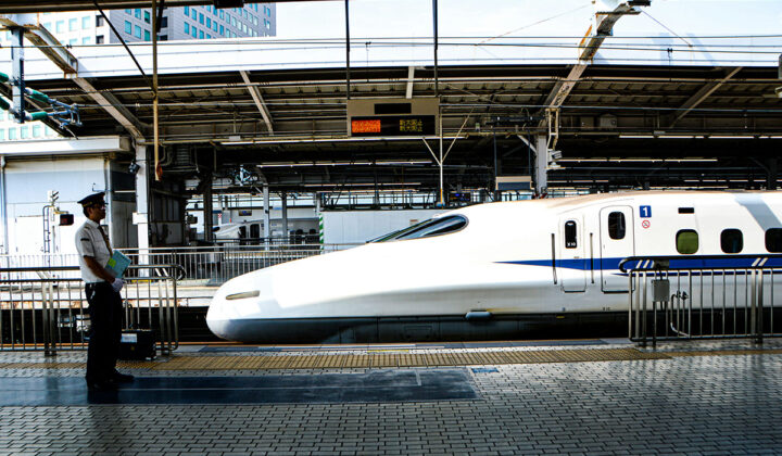 bullet train shinkansen