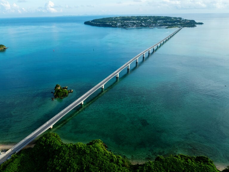 kouri bridge japan