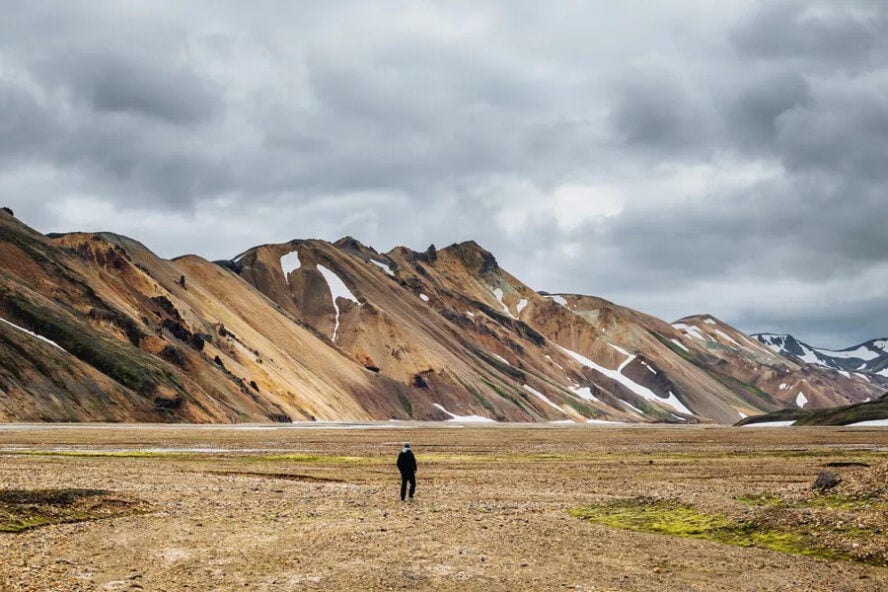 Cloudy mountains in Iceland's highlands