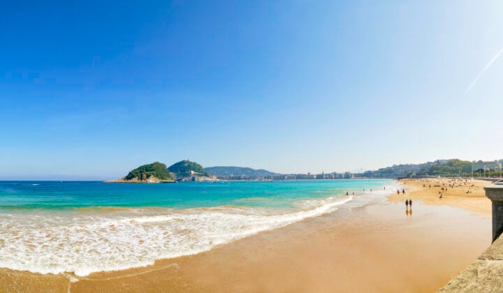la concha beach san sebastian