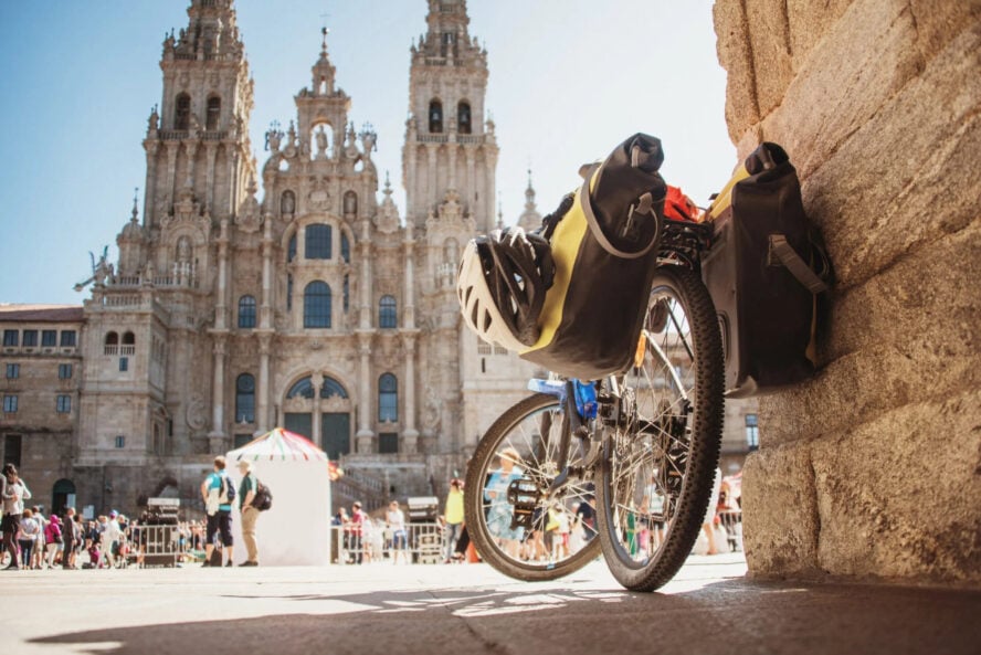 Santiago de Compostela bike and helmet