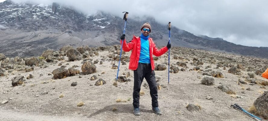 Trekker on the Lemosho route