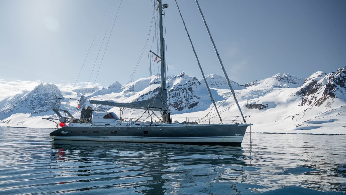 Svalbard CD２枚セット Sail and Explore Svalbard With a Guide | 57hours