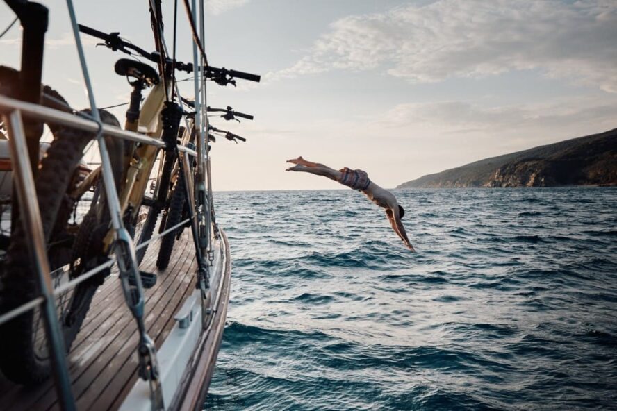 MTB and sailboat to Elba