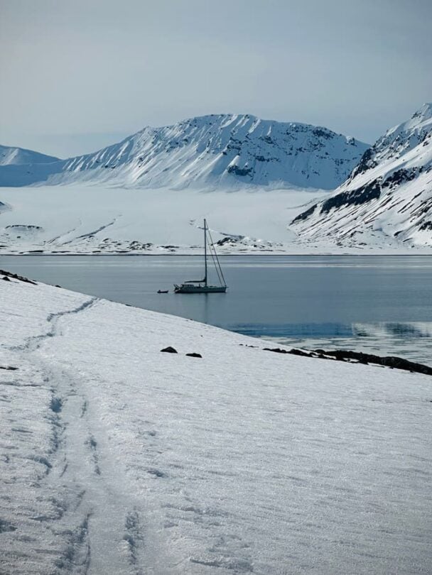 ski sail svalbard small group