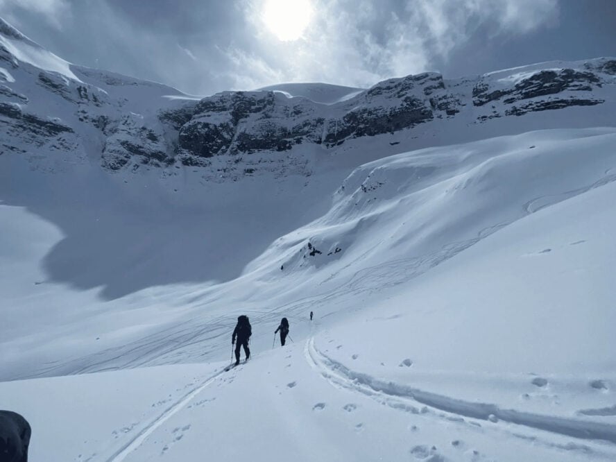 Bow Yoho traverse two skiers