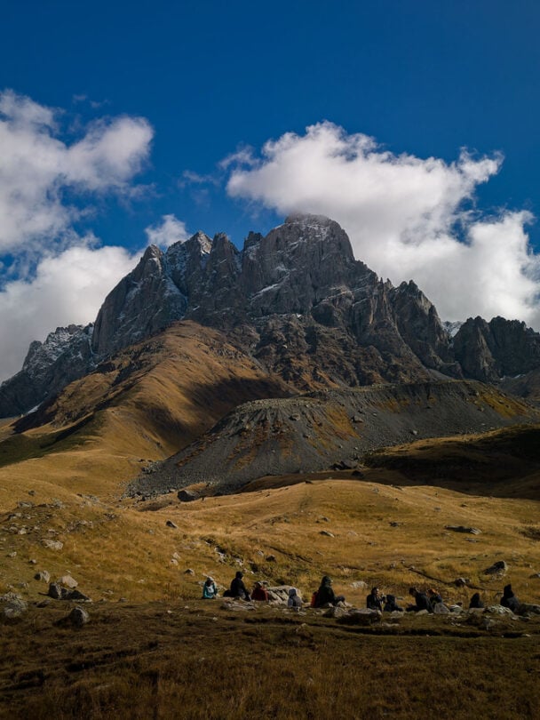 georgia kazbegi trekking