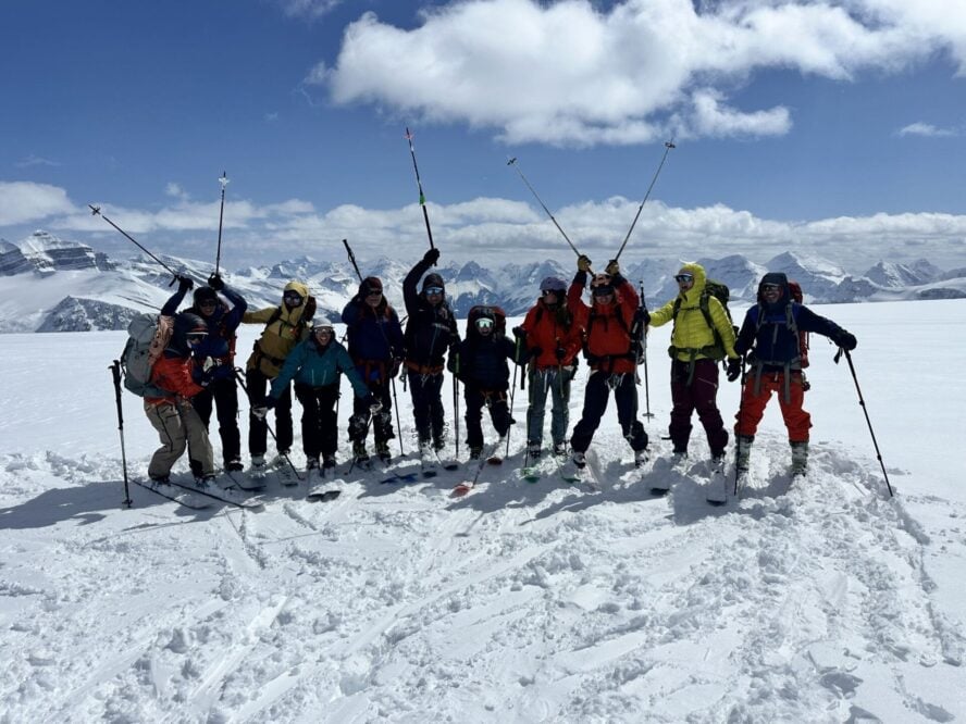 Happy skiers in Bow Yogo