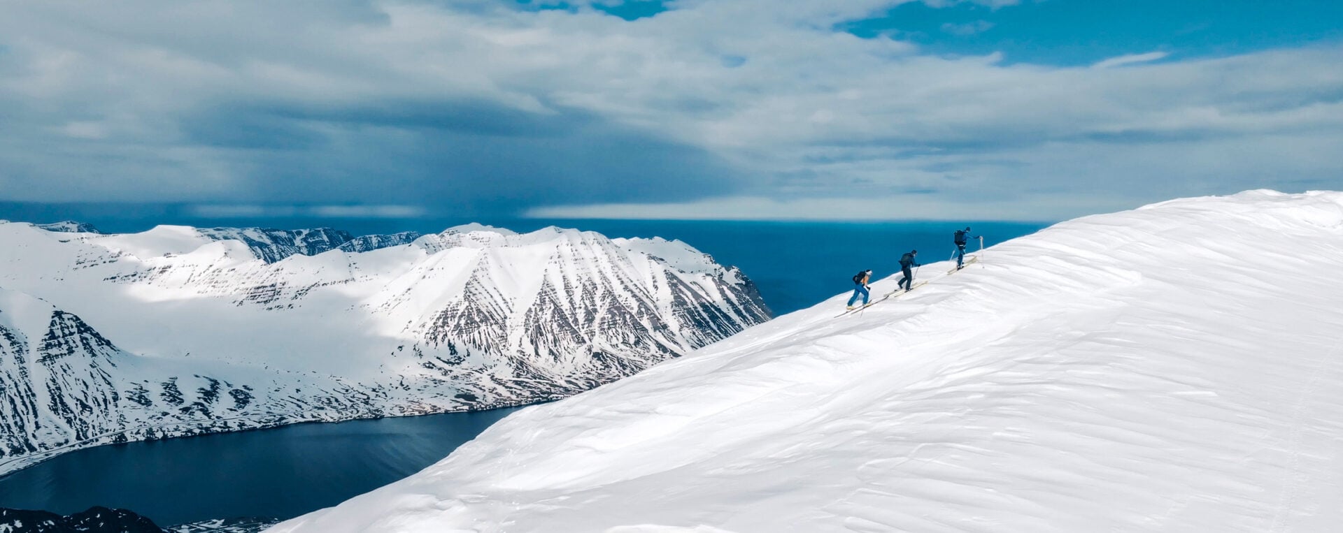 arctic skiing backcountry