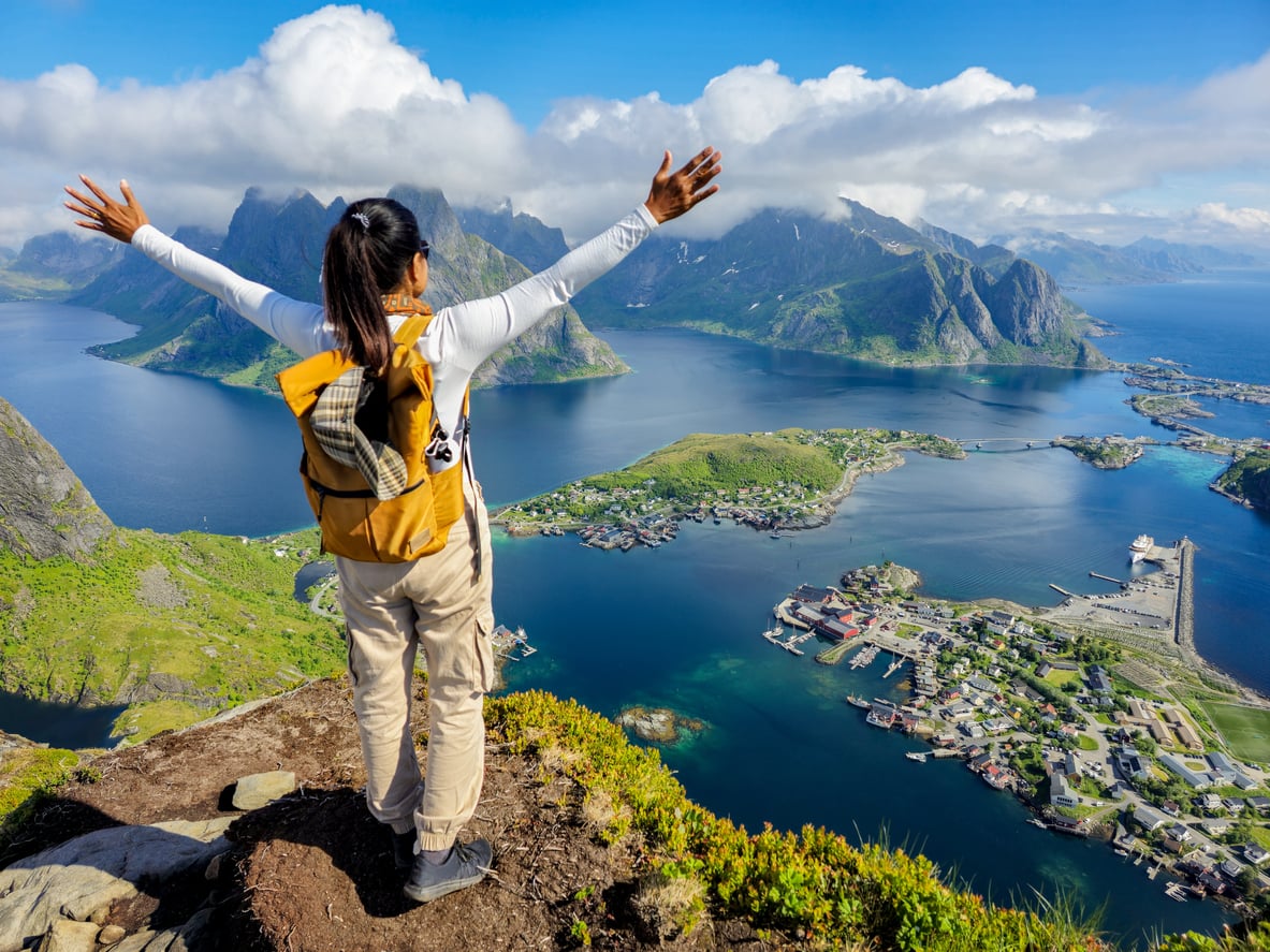 lofoten hiking tour