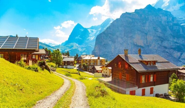 Mürren circular hike via Allmendhubel — Hiking in Wengen | Switzerland